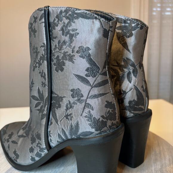 Free People Barclay Women's EU 41 Floral Jacquard Ankle Boots Block Heels Sz 11 - Picture 5 of 10
